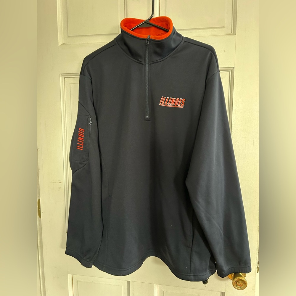 University of Illinois Black and Orange Quarter-Zip Pullover w/Pockets. Size XL